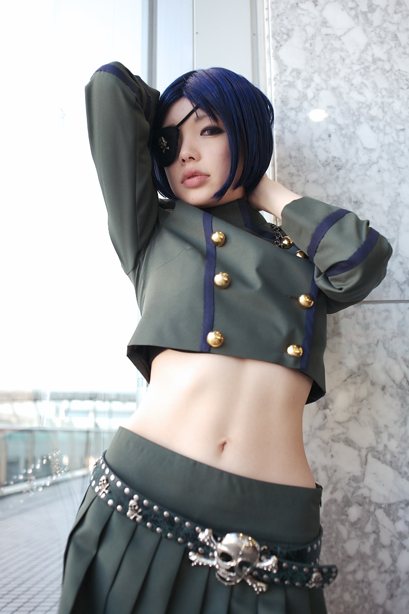 ภาพสาวคอสเพลย์จากการ์ตูนดังหลายเรื่อง