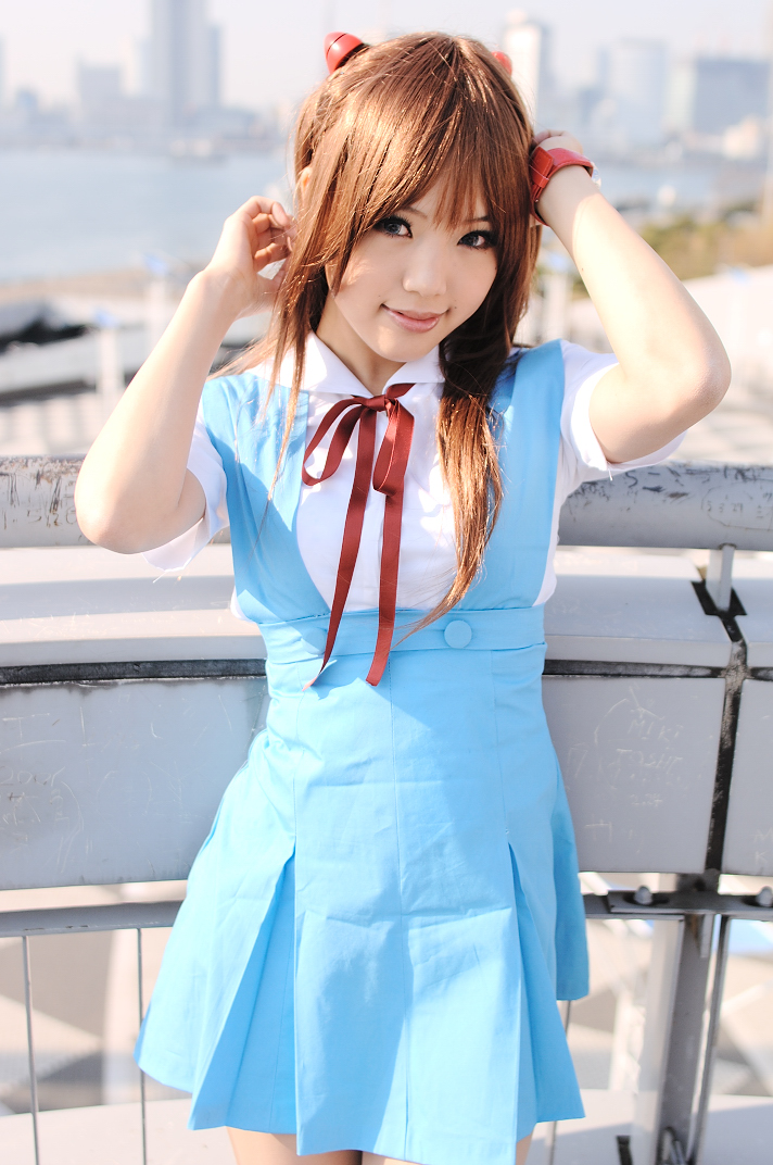 สาวน่ารักในชุดคอสเพลย์ Asuka จาก Evangelion