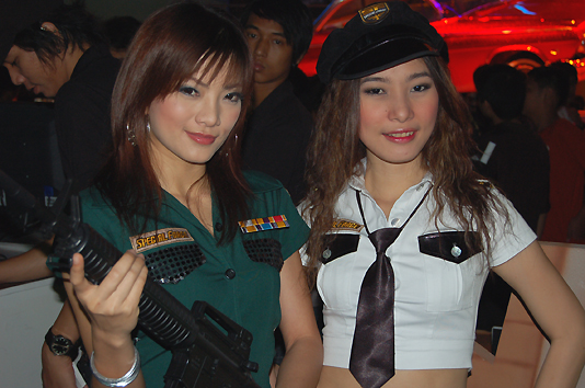 รวมภาพพริตตี้และคอสเพลย์ จากงาน BIG Festival 2008