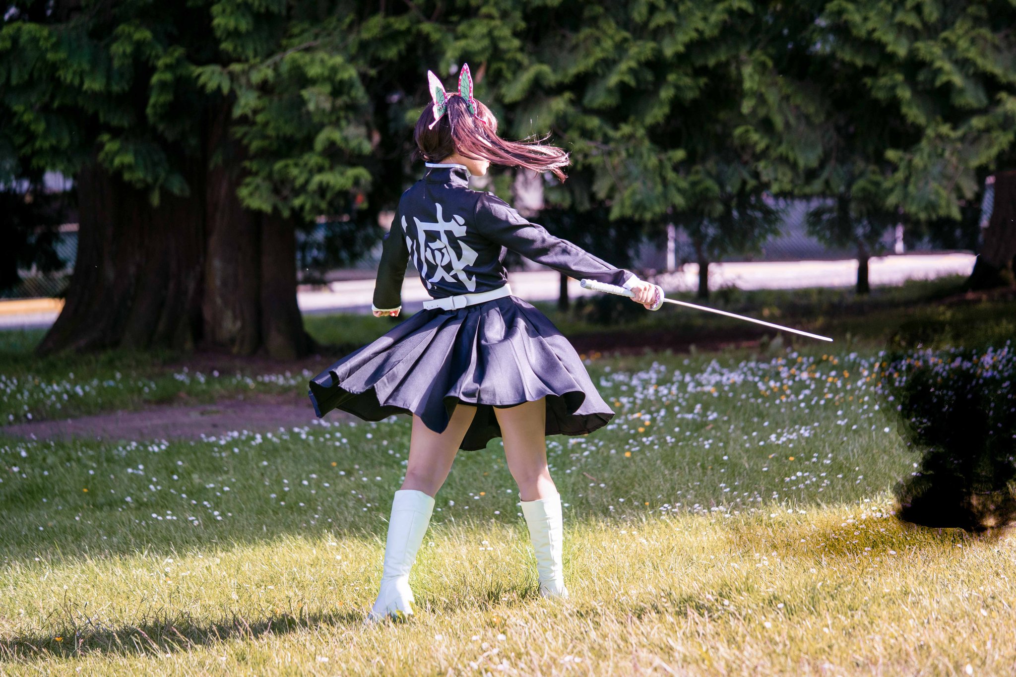 ชมคอสเพลย์ตัวละคร สึยุริ คะนะโอะ หรือ ซึยูริ คานาโอะ Tsuyuri Kanao ในดาบพิฆาตอสูร หรือ Demon Slayer: Kimetsu no Yaiba