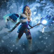 คอสเพลย์สาวน้ำแข็ง Crystal Maiden ในเกม DOTA 2 จาก Gabardin