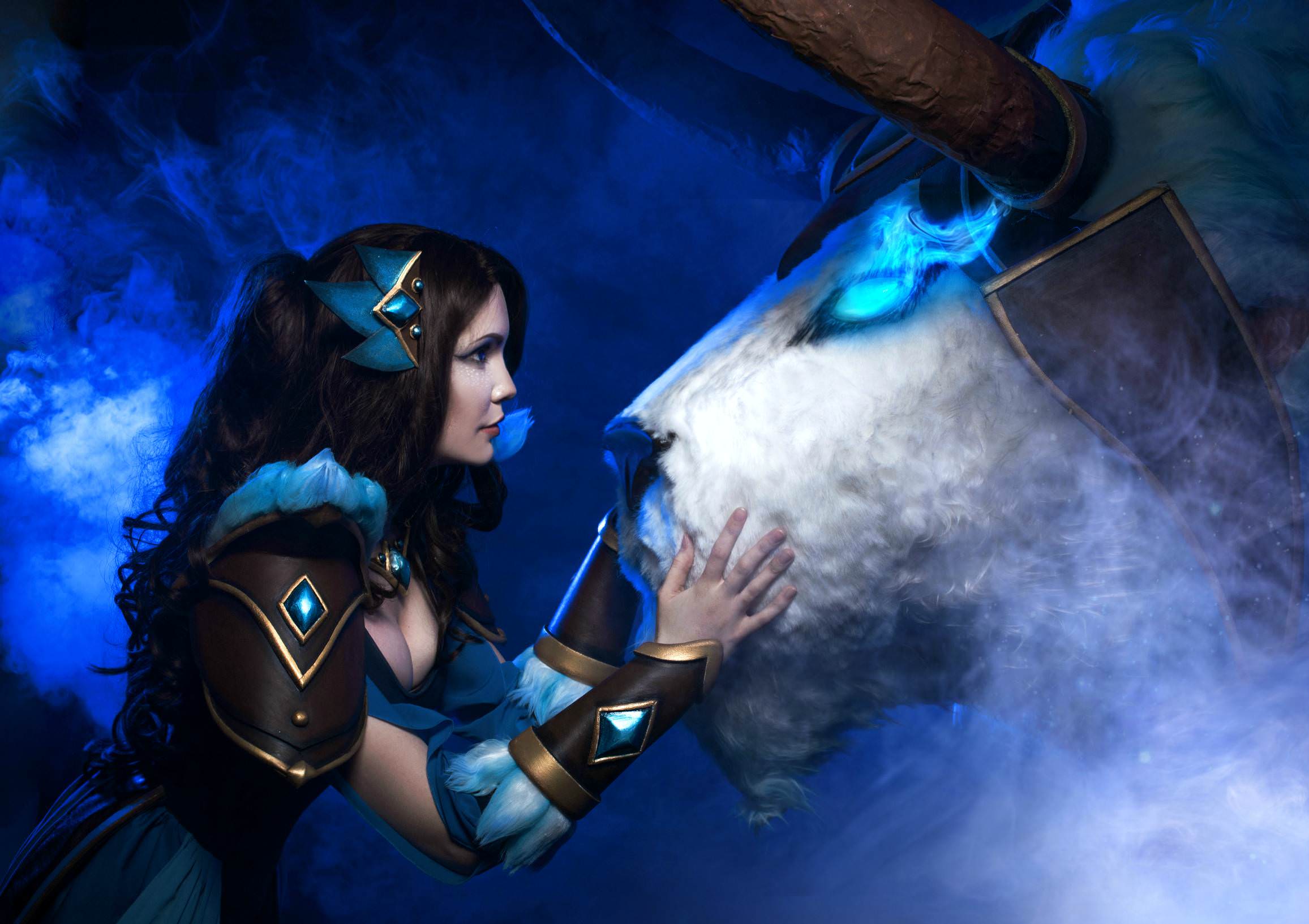 คอสเพลย์ Mirana จากเกม DOTA 2 จาก drei_vier