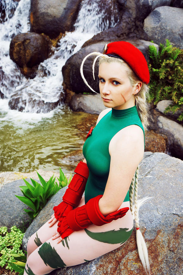 คอสเพลย์ตัวละคร Cammy White จากเกม Street Fighter HayleyElise