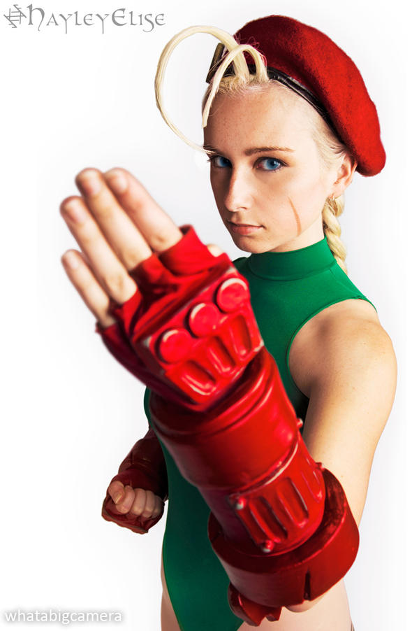 คอสเพลย์ตัวละคร Cammy White จากเกม Street Fighter HayleyElise