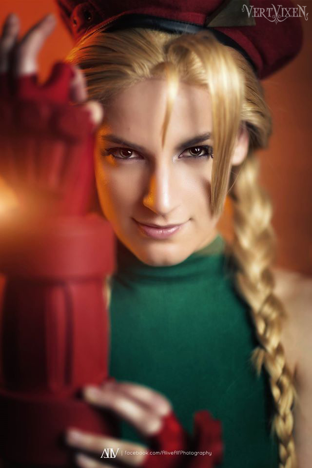 คอสเพลย์ตัวละคร Cammy White จากเกม Street Fighter Vert_Vixen