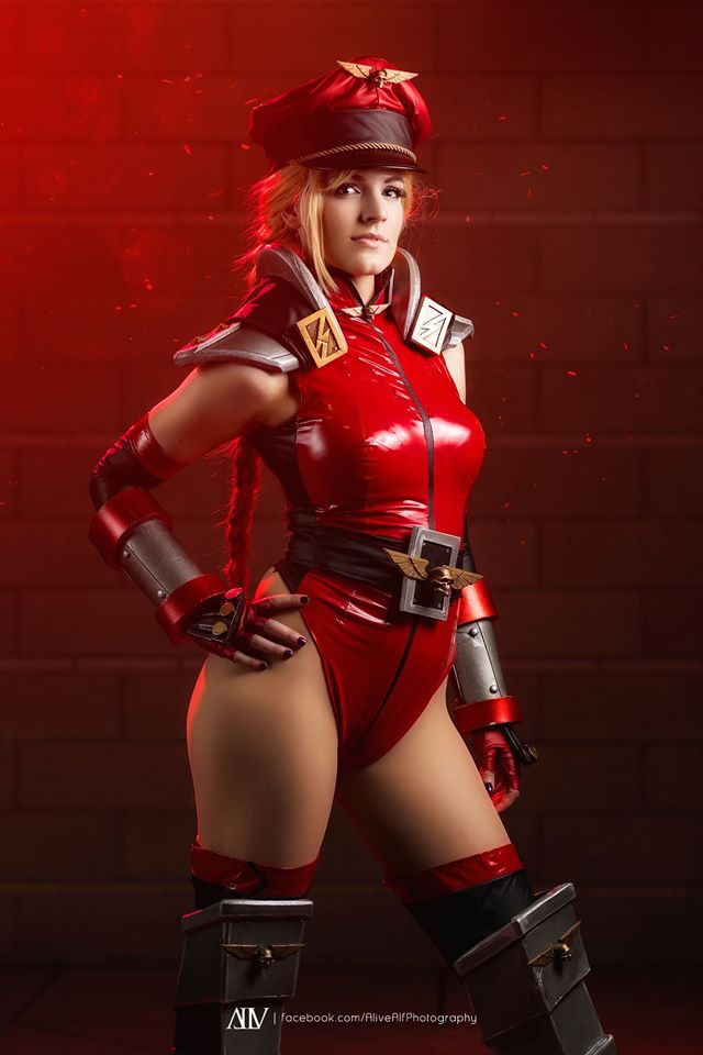 คอสเพลย์ตัวละคร Cammy White จากเกม Street Fighter Vert_Vixen