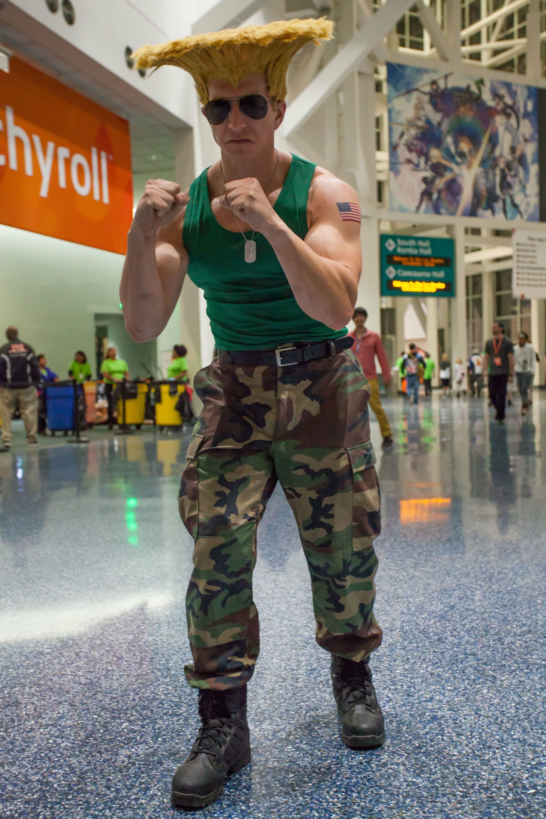 คอสเพลย์ ไกล์ Guile จากเกม Street Fighter โดย sevcosplay