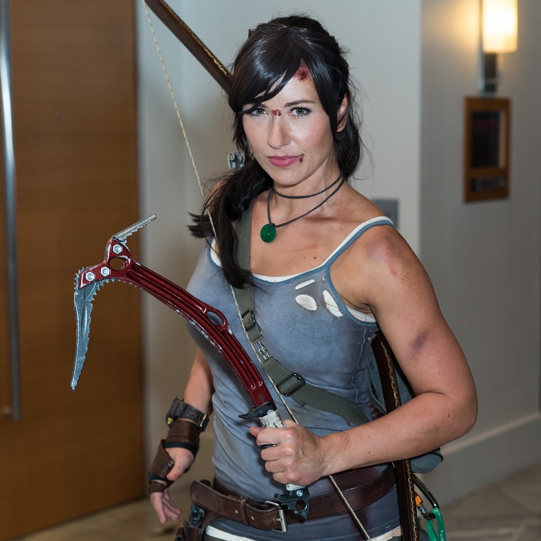 คอสเพลย์ Lara Croft ในเกม Tomb Raider จาก 2playergame
