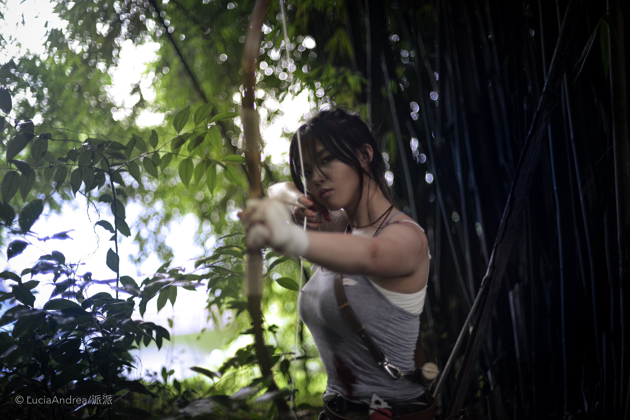 คอสเพลย์ Lara Croft ในเกม Tomb Raider จาก LuciaSAndrea