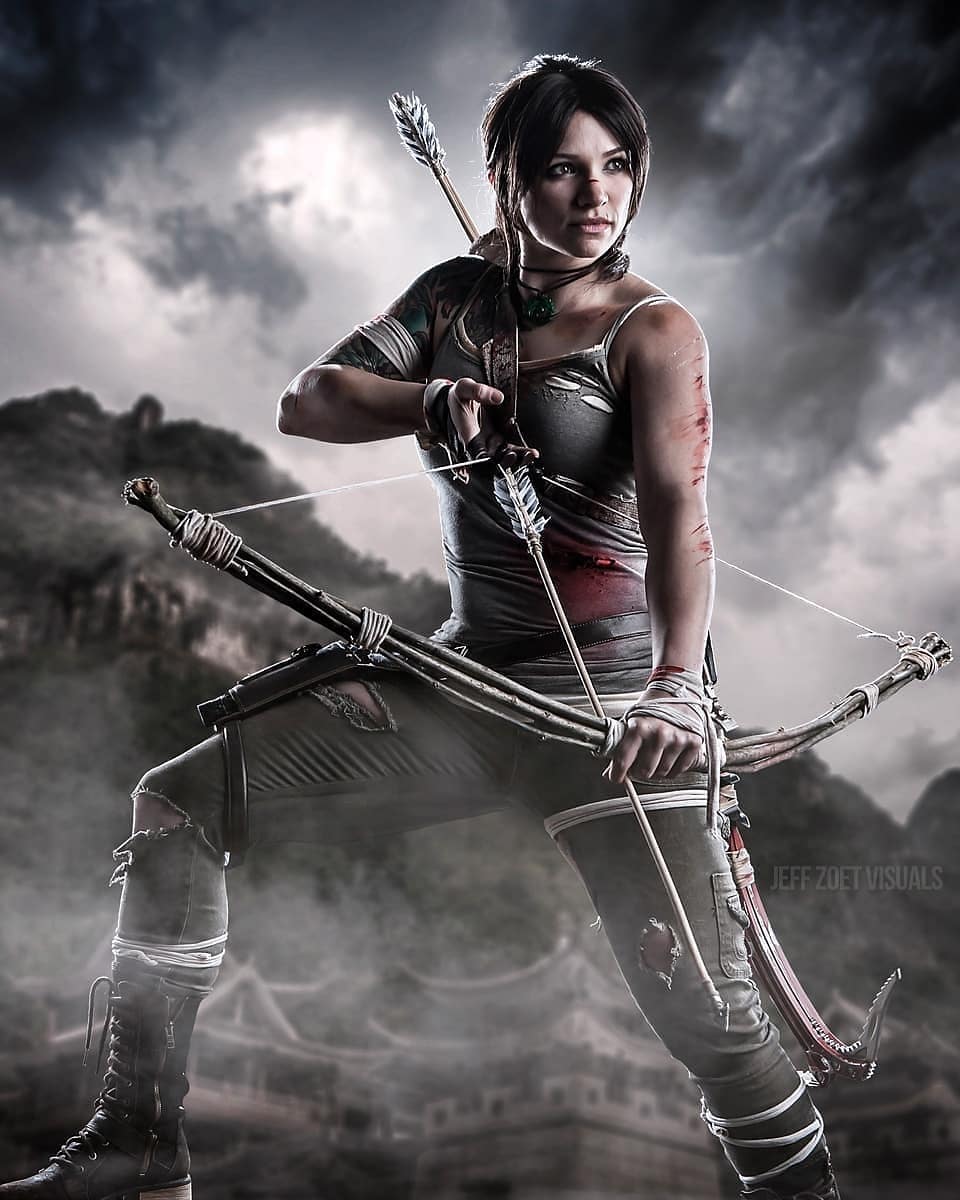 คอสเพลย์ Lara Croft ในเกม Tomb Raider จาก anniegraves_cosplay