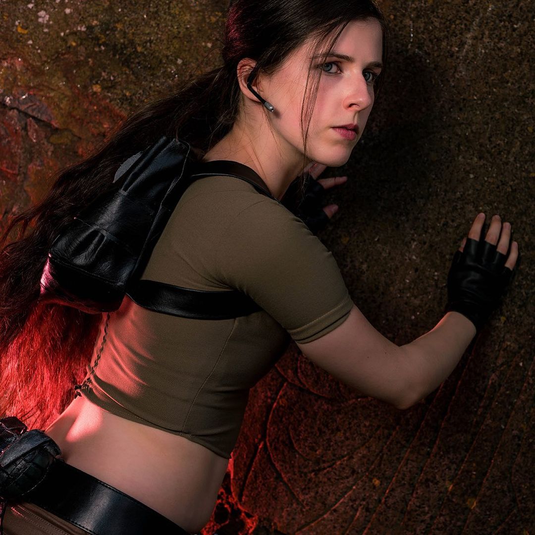 คอสเพลย์ Lara Croft ในเกม Tomb Raider จาก inspire_cosplay
