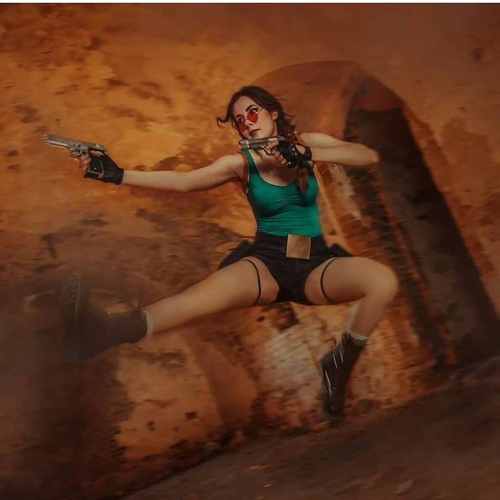 คอสเพลย์ Lara Croft ในเกม Tomb Raider จาก laracroftcosplayofficial