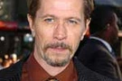 Gary Oldman (แกรี่ โอล์ดแมน) 