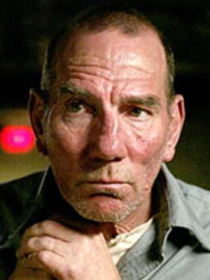 Pete Postlethwaite