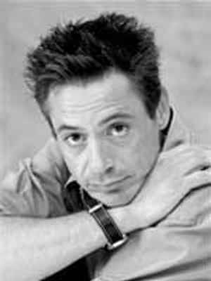 Robert Downey Junior (โรเบิร์ต ดาวนีย์ จูเนียร์)