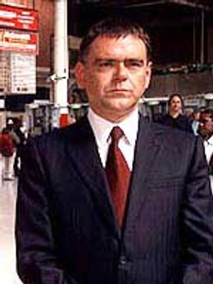 Kevin McNally (เควิน แม็คนัลลี่)