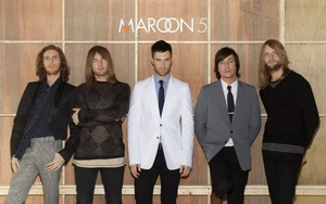 มารูน ไฟฟ์ : Maroon 5