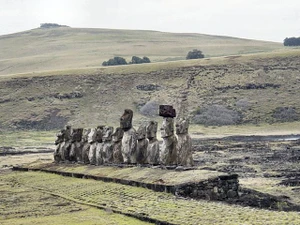 ตำนานโมอายแห่งเกาะอีสเตอร์ ( Moai Easter Island )