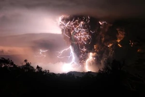 Volcanic Lightning