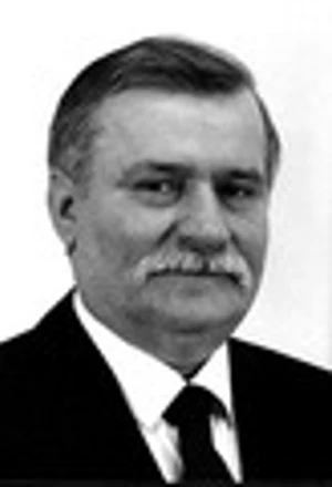 เลค วาเลซา ได้รับเลือกตั้งให้เป็นประธานาธิบดีคนแรกแห่งโปแลนด์