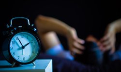 5 วิธีหยุดสมอง เลิกคิดเรื่องงานระหว่างนอนหลับ