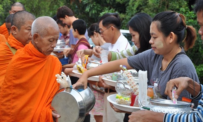 โยมสะดวก แต่พระอาจไม่สบาย