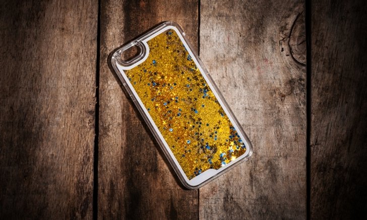 “เด็คเคน” สารอันตรายในเคสมือถือกลิตเตอร์ผสมน้ำ เสี่ยงผิวหนังไหม้