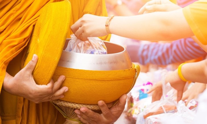 เตือน! ใส่ใจเลือกอาหารใส่บาตรหน้าร้อน ป้องกันพระสงฆ์ท้องร่วง