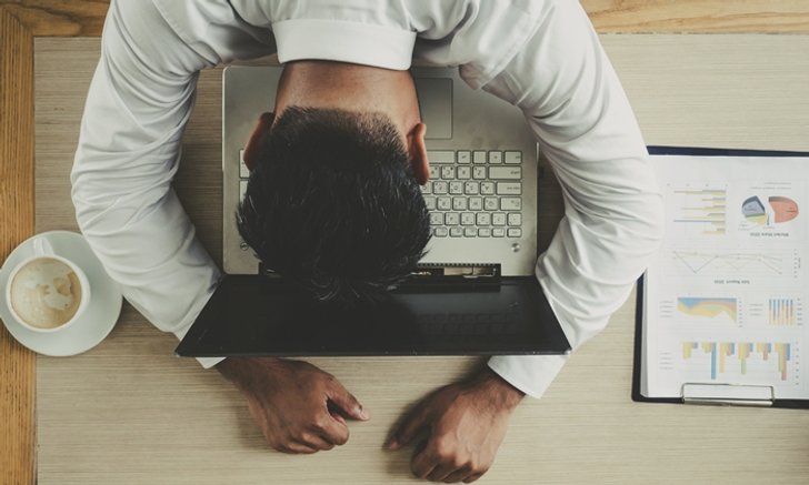 สัญญาณอันตราย คุณกำลังเสี่ยงภาวะ “หมดไฟในการทำงาน” หรือไม่?