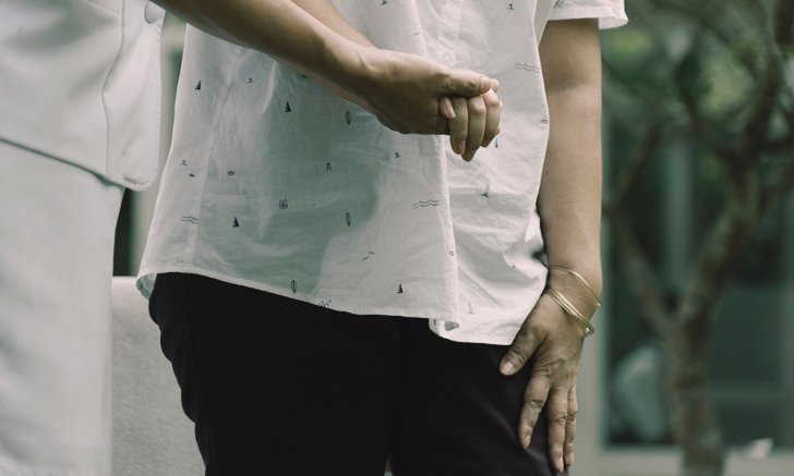 "หกล้มในผู้สูงอายุ" อันตรายที่ลูกหลานช่วยป้องกันได้