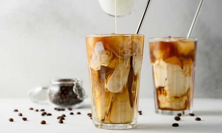 ทำไมถึงควรงด "กาแฟ" ก่อนฉีดวัคซีนโควิด-19