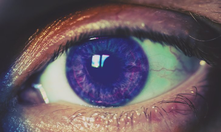 ยา "ฟาวิพิราเวียร์" รักษาโควิด-19 อาจทำให้ตาเปลี่ยนสี-เรืองแสง