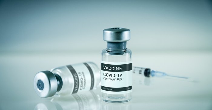 ฉีดวัคซีน “โควิด-9” 2 เข็มคนละตัว อันตรายหรือได้ประโยชน์?