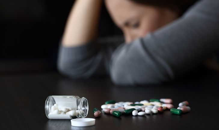 ยาต้านเอชไอวีชนิดที่นิยมใช้มากที่สุด ทำให้ "ซึมเศร้า" หรือคิดฆ่าตัวตายหรือไม่?