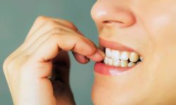 7 พฤติกรรมทำลาย “ฟัน” ที่คุณอาจกำลังทำโดยไม่รู้ตัว