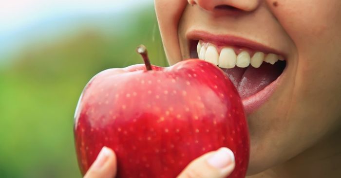 “ผัก-ผลไม้” ลดเสี่ยง “ฟันผุ” ได้อย่างไร?