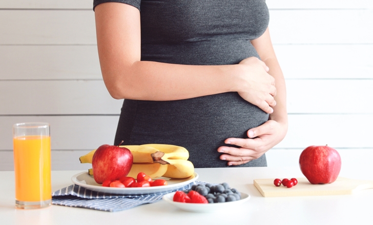 หญิงตั้งครรภ์" ควรเลี่ยงอาหาร-เครื่องดื่มอะไรบ้าง?