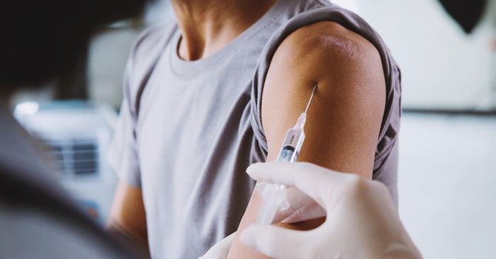 4 วัคซีนที่ “ผู้ใหญ่” ควรฉีดเพื่อป้องกันโรค