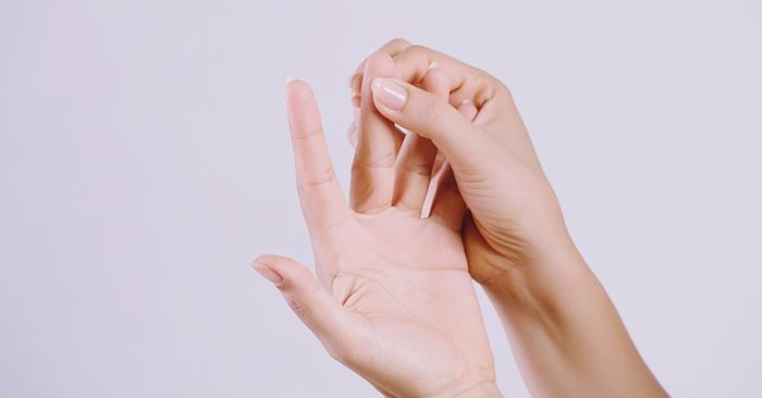 7 ท่าบริหารนิ้วมือ ลดปวดเมื่อย-เสี่ยงนิ้วล็อก สำหรับคนใช้คอมฯ-มือถือบ่อย