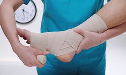 อาการ “บาดเจ็บข้อเท้า” สาเหตุ และวิธีรักษา