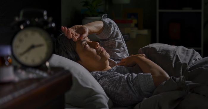 3 สาเหตุที่ทำให้เรา "นอนไม่หลับ" และวิธีลดความฟุ้งซ่านก่อนนอน