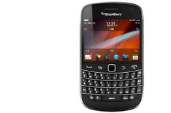 สิงค์โปร และ มาเลเซียเตรียมวางจำหน่าย BlackBerry Bold 9900
