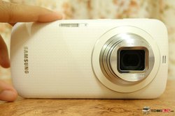 [รีวิว] Samsung Galaxy K Zoom สมาร์ทโฟนกล้องเทพ ความละเอียด 20.7