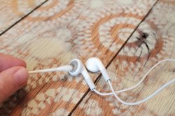 ความสะอาดหูฟัง Headphone เพื่อสุขภาพหูที่ดี