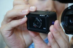 Sony เปิดตัว RX0 กล้องจิ๋วรุ่นโปรใช้เซนเซอร์ 1 นิ้ว ราคา 24000
