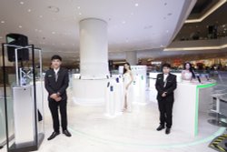 เปิดตัว OPPO Flagship Store แห่งแรกของประเทศไทย ณ อภิมหาโครงการเมือง ICONSIAM
