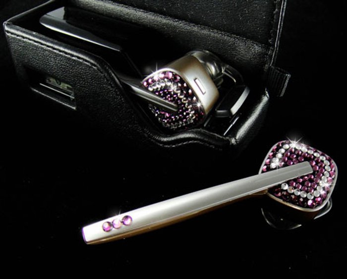 รายชื่อลูกค้าผู้โชคดีที่ได้เป็นเจ้าของ Plantronics Discovery 975 Orient Limited edition