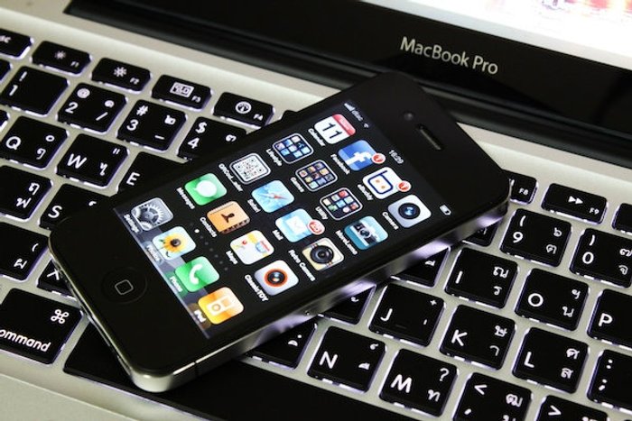 4 เหตุผลน่ารู้! ที่ไม่ควรซื้อ iPhone 4 ในงาน Thailand Mobile Expo Showcase 2011