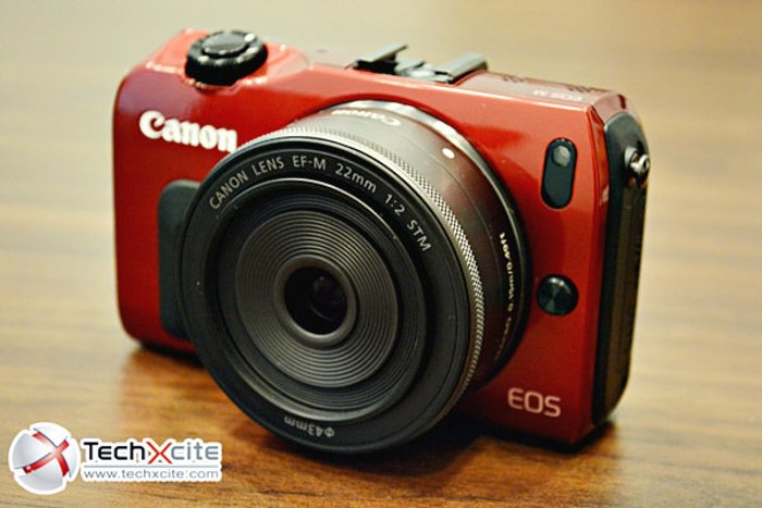 Canon EOS M สุดยอดกล้อง Mirrorless พร้อมหน้าจอ Touchscreen จาก Canon