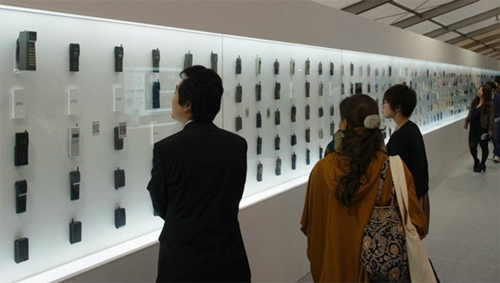 ย้อนรอยวิวัฒนาการของโทรศัพท์มือถือ 25 ปีที่ผ่านมา!!